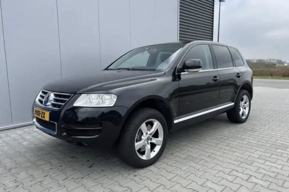 Продам Volkswagen Touareg 2005 года в Киеве