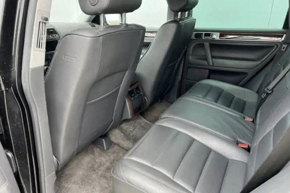 Продам Volkswagen Touareg 2005 года в Киеве