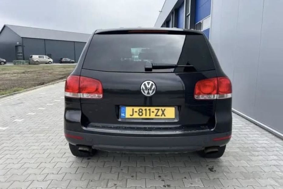 Продам Volkswagen Touareg 2005 года в Киеве