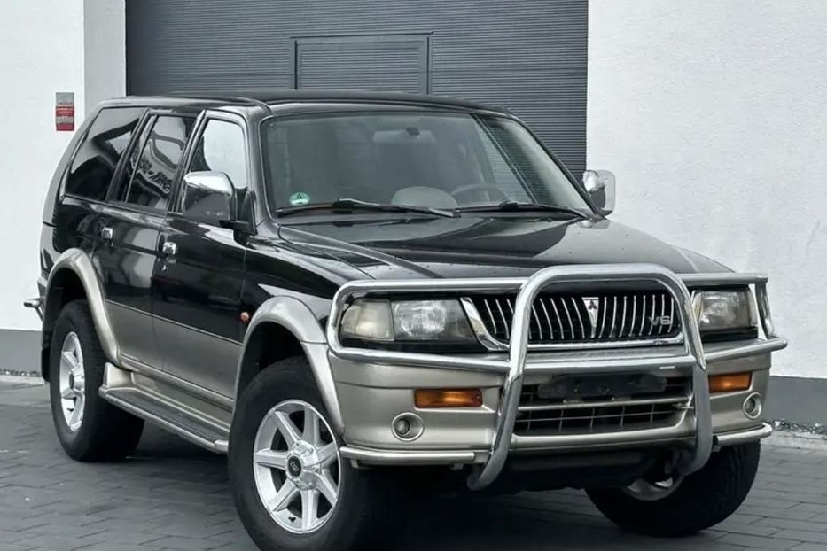 Продам Mitsubishi Pajero 2000 года в Киеве