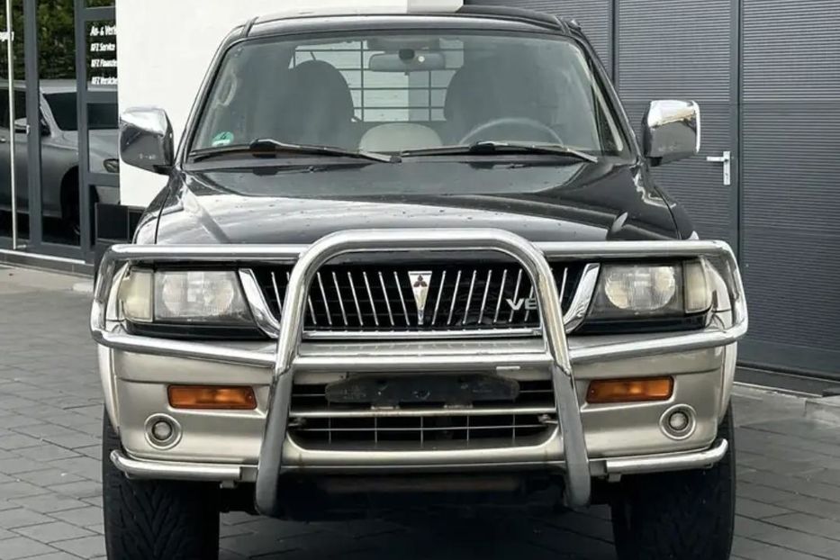 Продам Mitsubishi Pajero 2000 года в Киеве