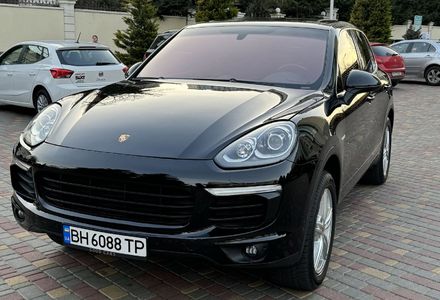 Продам Porsche Cayenne Подзаряжаемый Plug-in  2016 года в Одессе