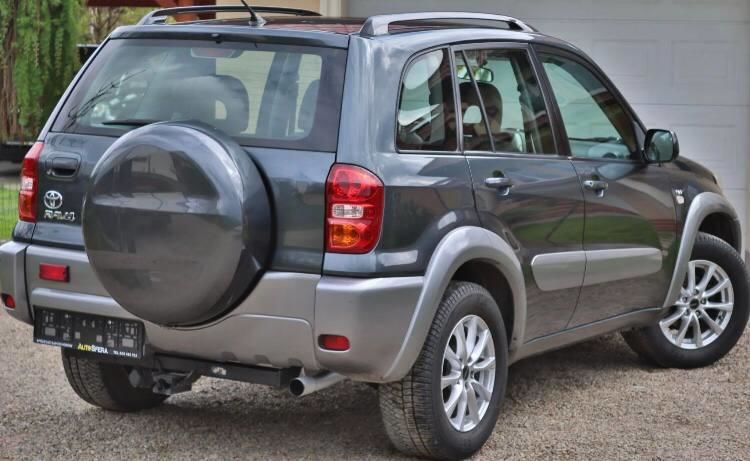 Продам Toyota Rav 4 2004 года в Киеве
