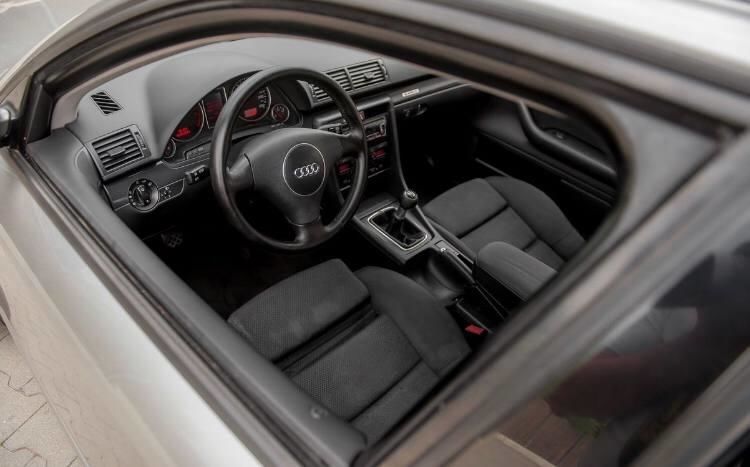 Продам Audi A4 2002 года в Киеве
