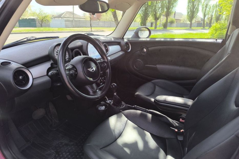 Продам MINI Cooper Mini Hatch 2012 года в Харькове