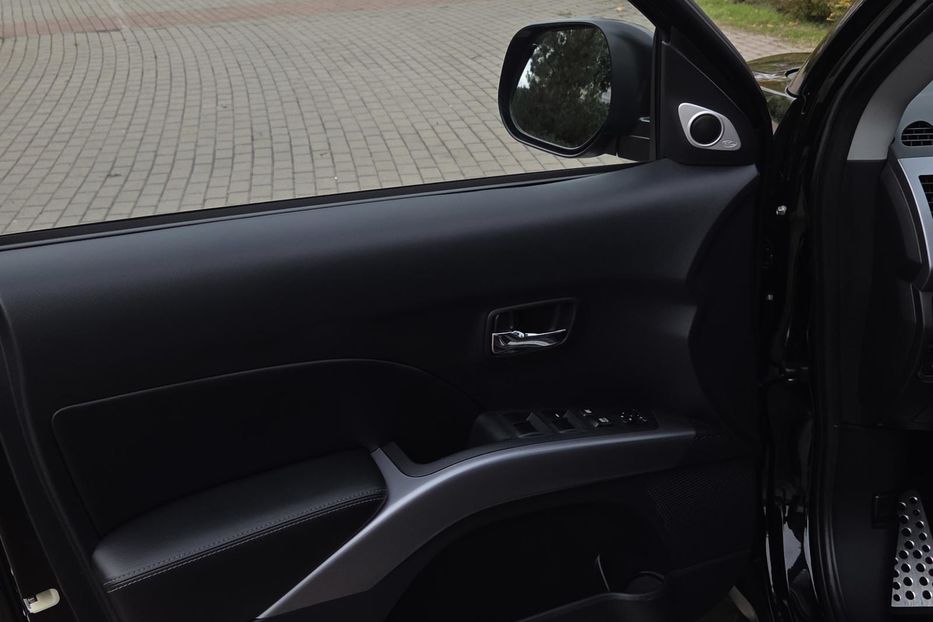 Продам Mitsubishi Outlander XL XL 2008 года в Киеве