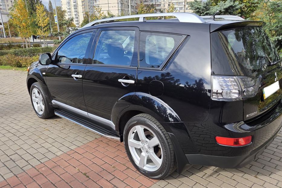 Продам Mitsubishi Outlander XL XL 2008 года в Киеве