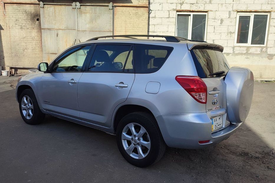 Продам Toyota Rav 4 2007 года в Киеве