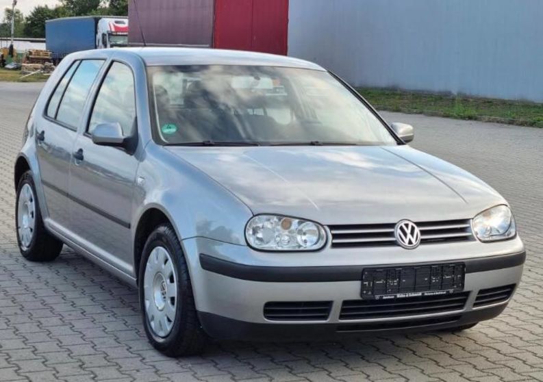 Продам Volkswagen Golf IV 2003 года в Киеве