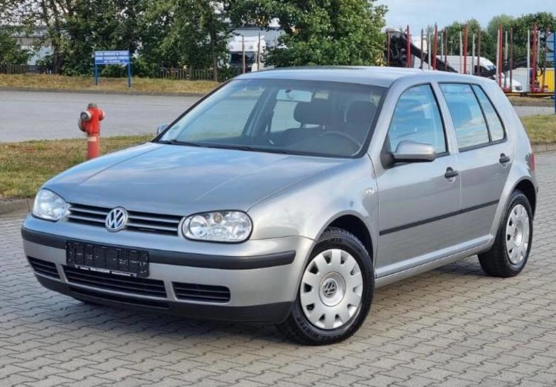 Продам Volkswagen Golf IV 2003 года в Киеве