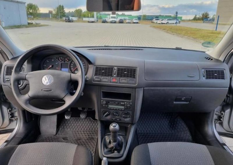 Продам Volkswagen Golf IV 2003 года в Киеве
