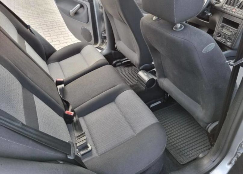 Продам Volkswagen Golf IV 2003 года в Киеве