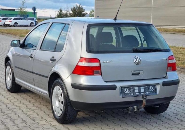 Продам Volkswagen Golf IV 2003 года в Киеве
