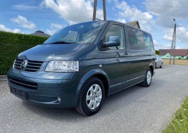 Продам Volkswagen T5 (Transporter) пасс. 2008 года в Киеве
