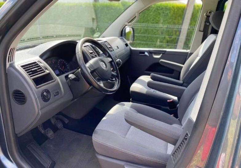 Продам Volkswagen T5 (Transporter) пасс. 2008 года в Киеве