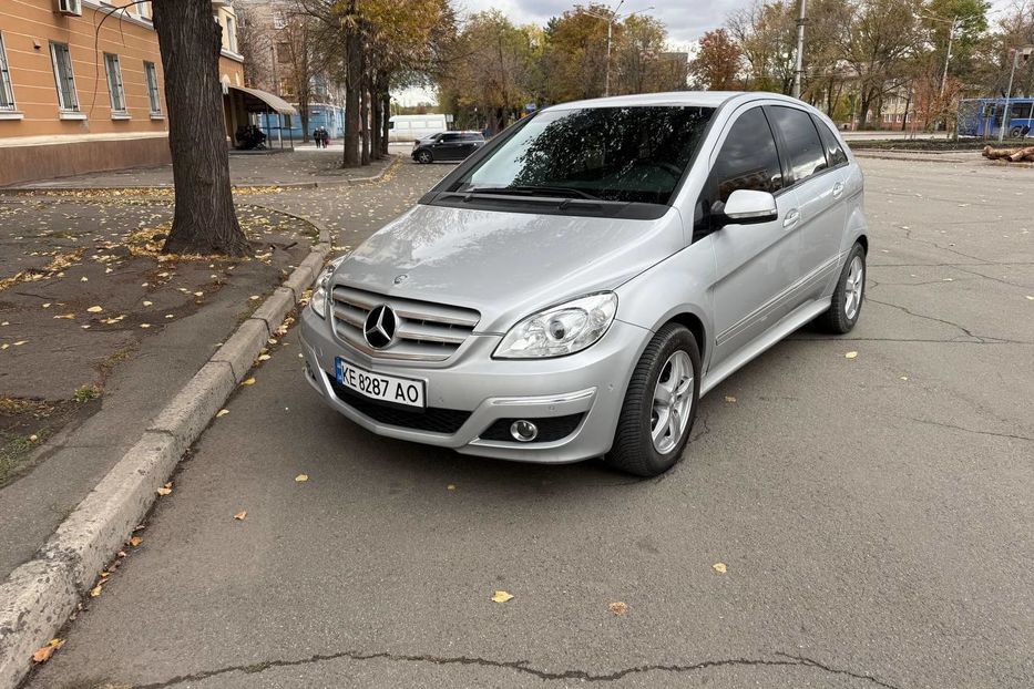Продам Mercedes-Benz B 200 W245 2009 года в г. Кривой Рог, Днепропетровская область