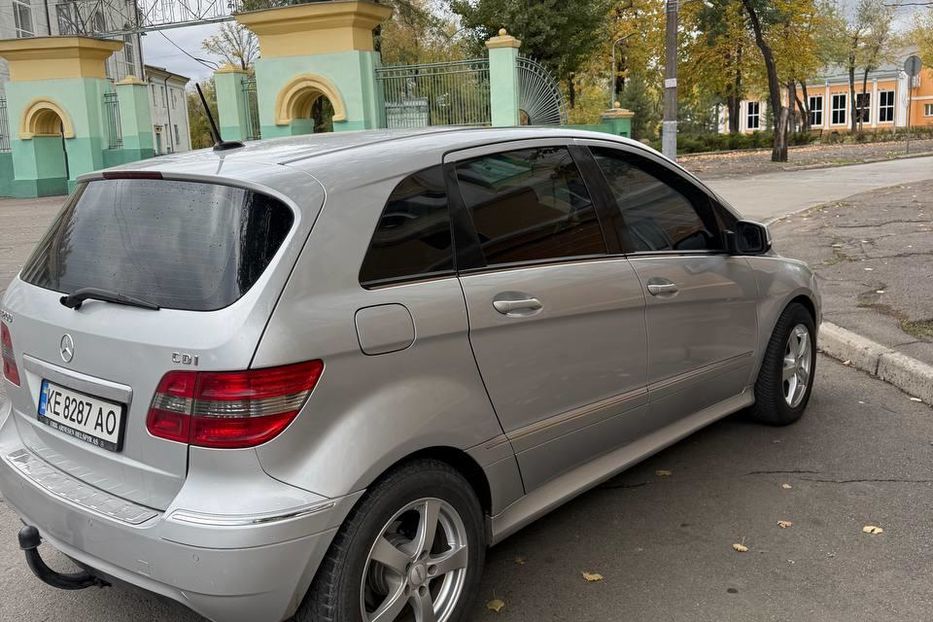 Продам Mercedes-Benz B 200 W245 2009 года в г. Кривой Рог, Днепропетровская область
