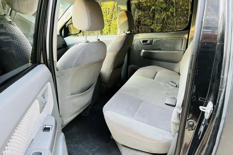 Продам Toyota Hilux 2008 года в Киеве