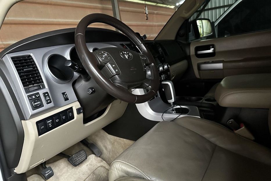 Продам Toyota Sequoia Platinum 2008 года в г. Бровары, Киевская область