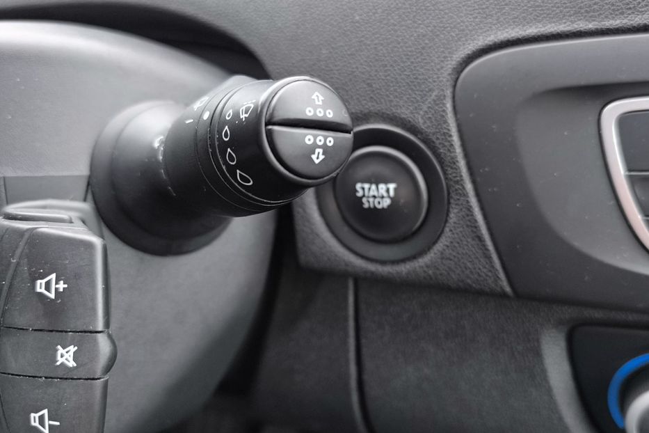 Продам Renault Grand Scenic 3 2009 года в Харькове