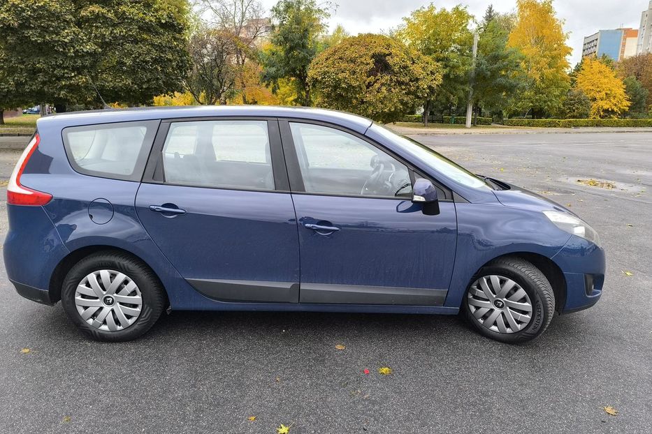 Продам Renault Grand Scenic 3 2009 года в Харькове