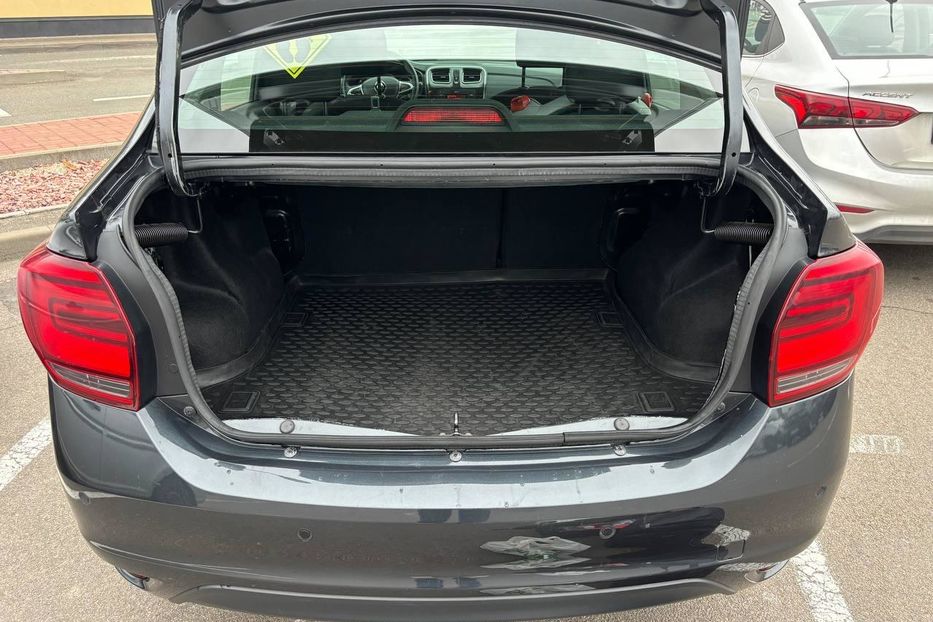 Продам Renault Logan 2020 года в Киеве