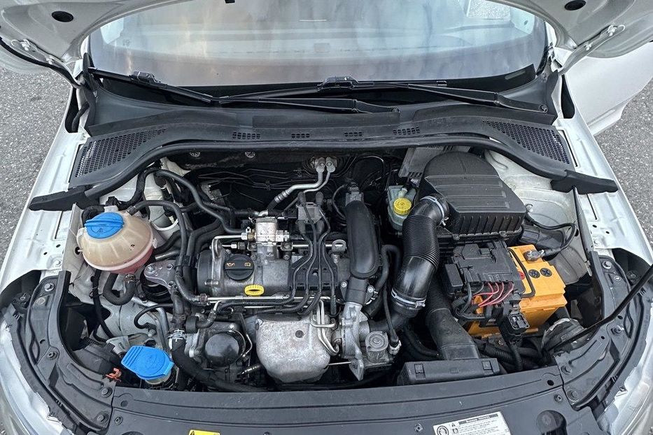 Продам Skoda Rapid TSI 2013 года в Одессе