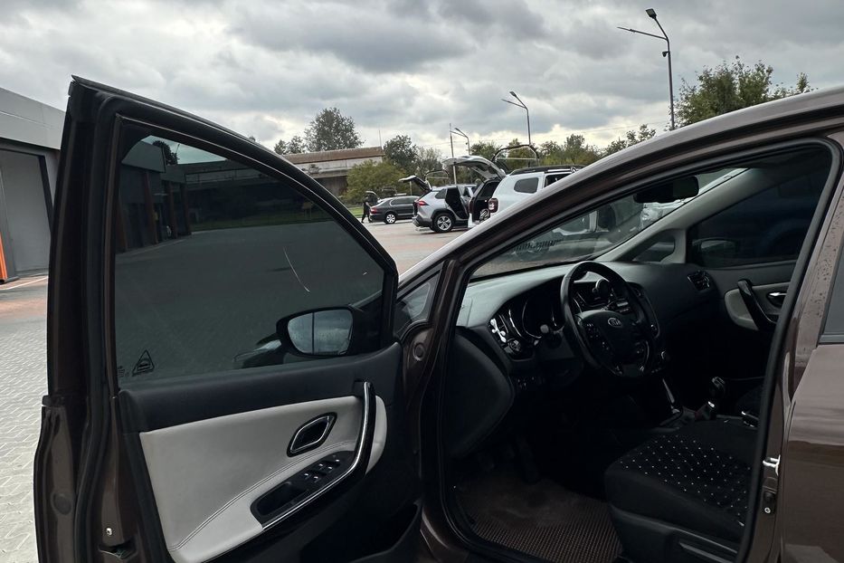 Продам Kia Ceed JD 2012 года в Виннице