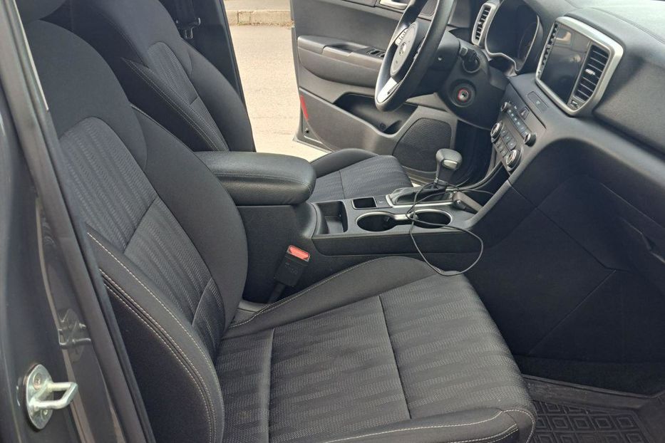 Продам Kia Sportage Kia Sportage 2021 2021 года в Киеве