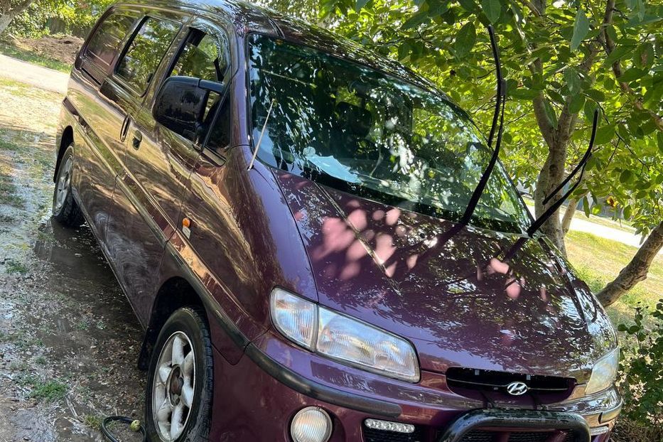 Продам Hyundai H 200 груз. 2000 года в г. Маяки, Одесская область