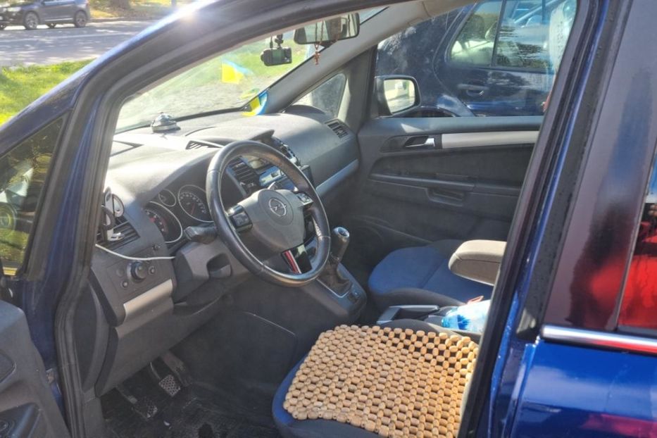 Продам Opel Zafira 2010 года в Хмельницком
