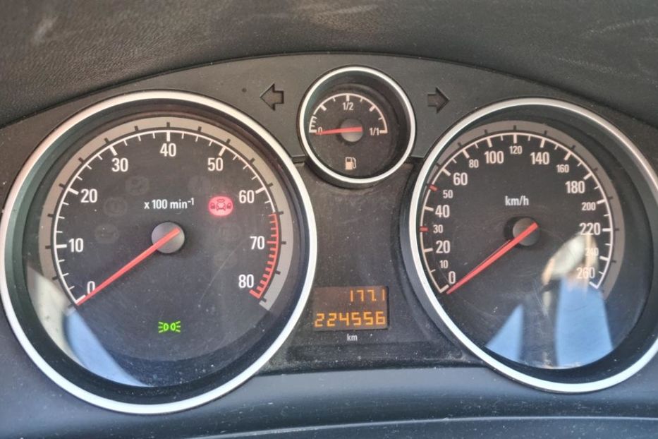 Продам Opel Zafira 2010 года в Хмельницком