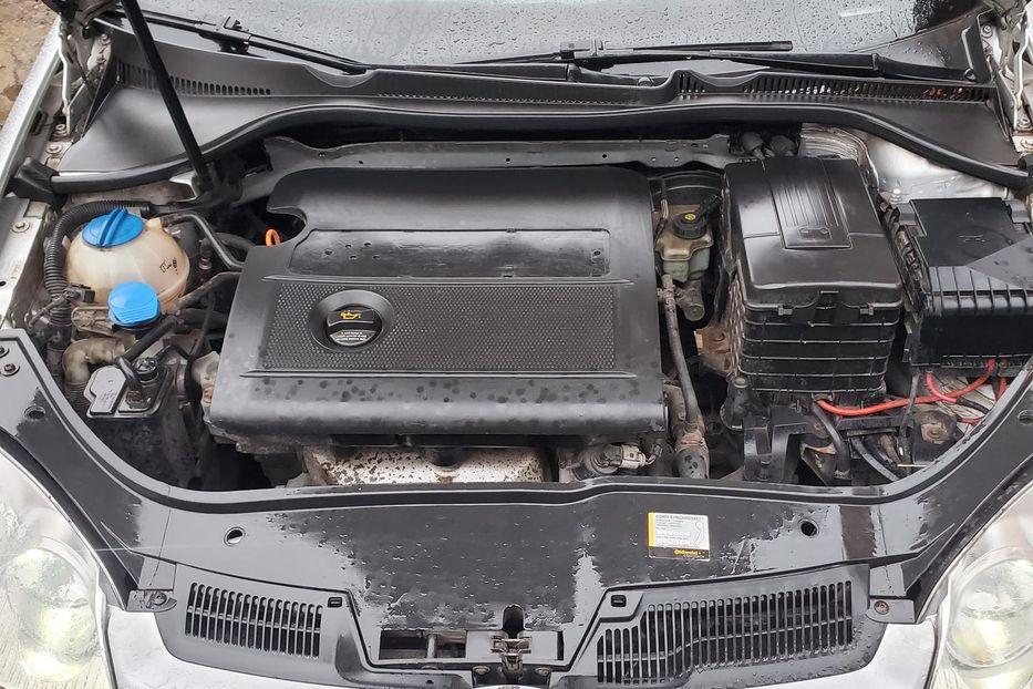 Продам Volkswagen Golf V 2004 года в Запорожье