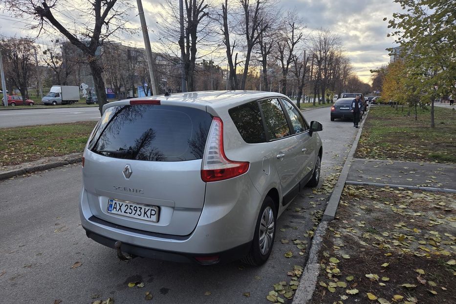 Продам Renault Grand Scenic 2009 года в Харькове