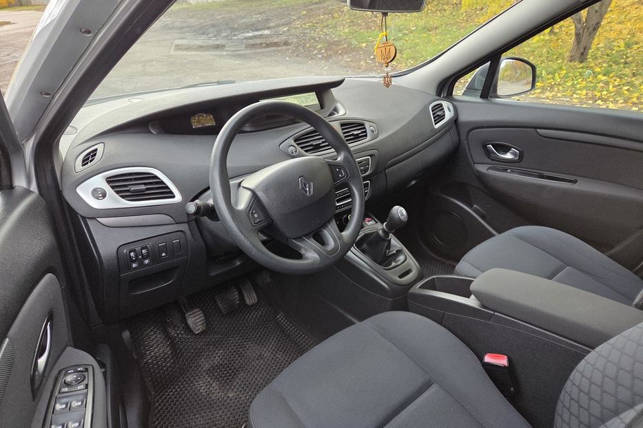 Продам Renault Grand Scenic 2009 года в Харькове