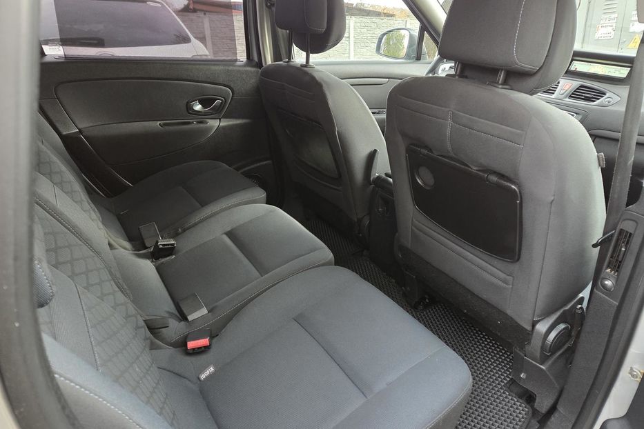 Продам Renault Grand Scenic 2009 года в Харькове