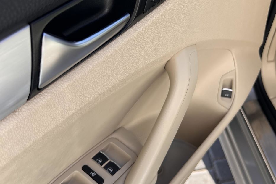 Продам Volkswagen Passat B7 2012 года в Одессе