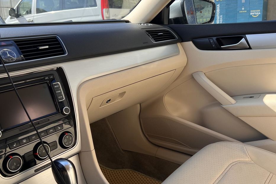 Продам Volkswagen Passat B7 2012 года в Одессе