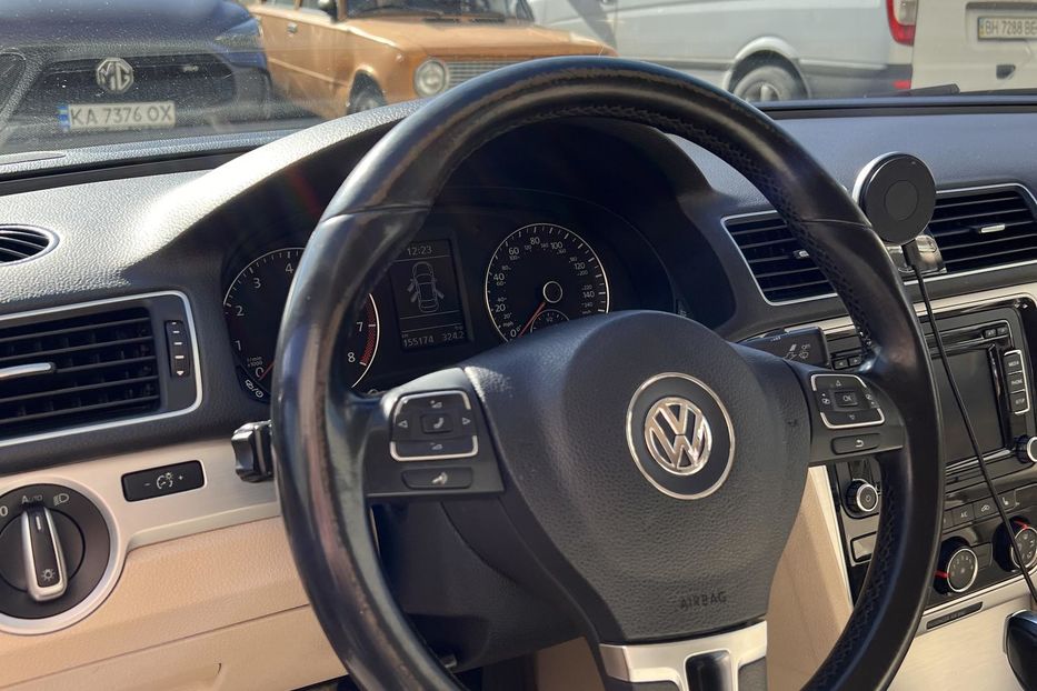 Продам Volkswagen Passat B7 2012 года в Одессе