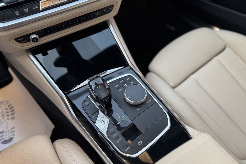 Продам BMW 330 2019 года в Одессе