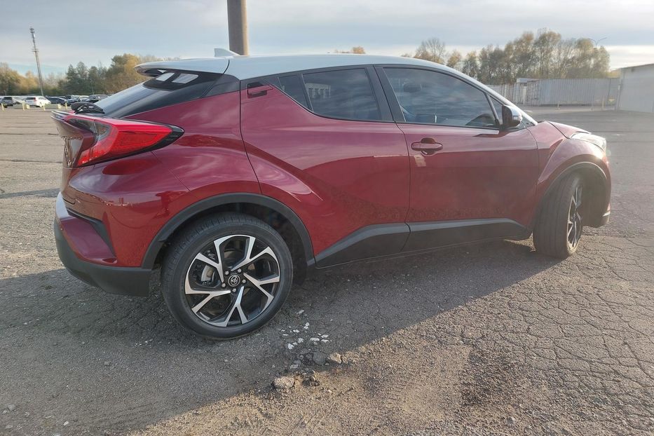 Продам Toyota C-HR Автомат 2018 года в Киеве
