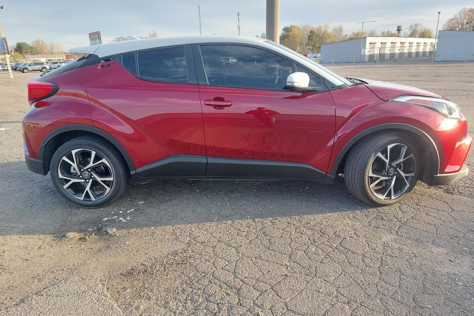 Продам Toyota C-HR Автомат 2018 года в Киеве