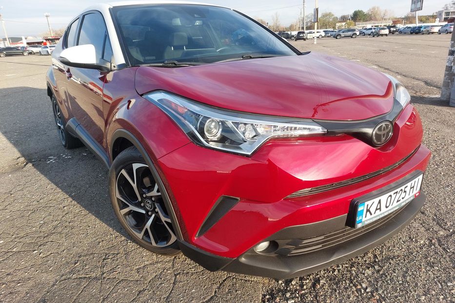 Продам Toyota C-HR Автомат 2018 года в Киеве