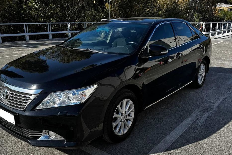 Продам Toyota Camry XV50 2014 года в Киеве