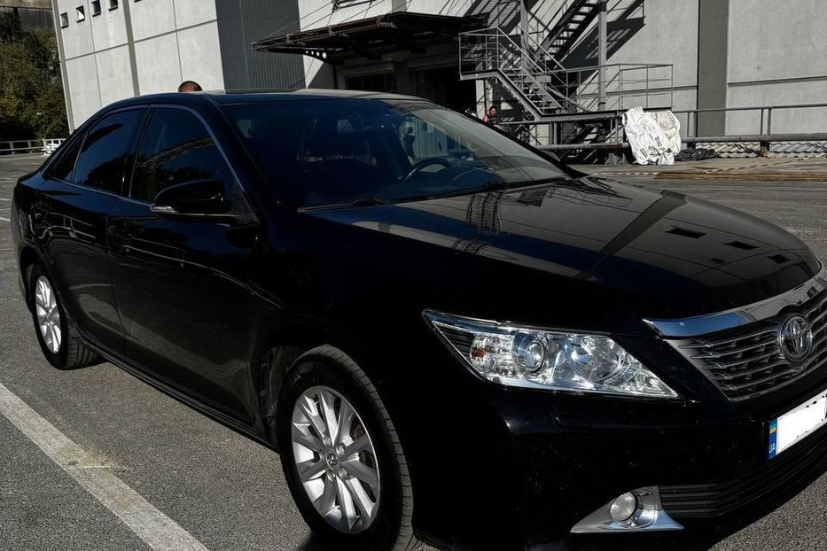 Продам Toyota Camry XV50 2014 года в Киеве