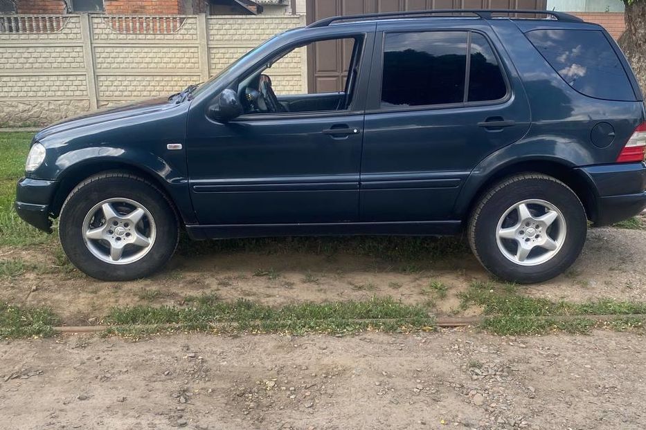 Продам Mercedes-Benz ML 320 2001 года в Харькове