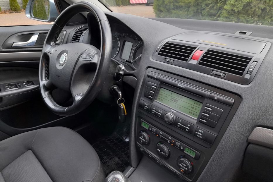 Продам Skoda Octavia A5 1.6 mpi  2004 года в Львове