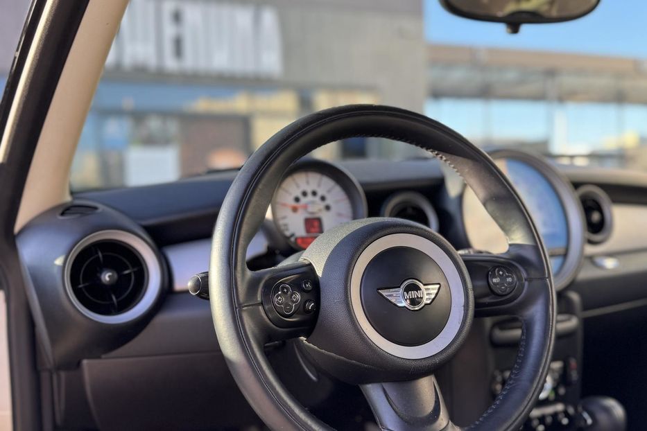 Продам MINI Cooper 2011 года в Киеве