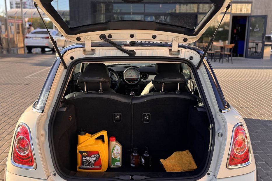 Продам MINI Cooper 2011 года в Киеве