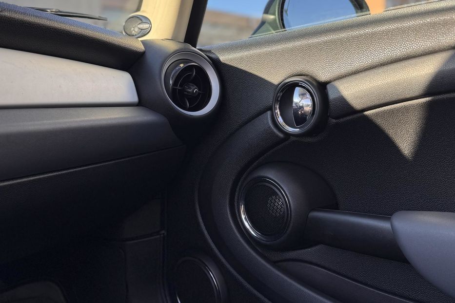 Продам MINI Cooper 2011 года в Киеве